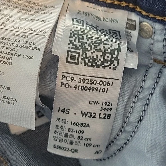 Levi's Mid Rise Straight Leg Jeans size 14 - Picture 7 of 9